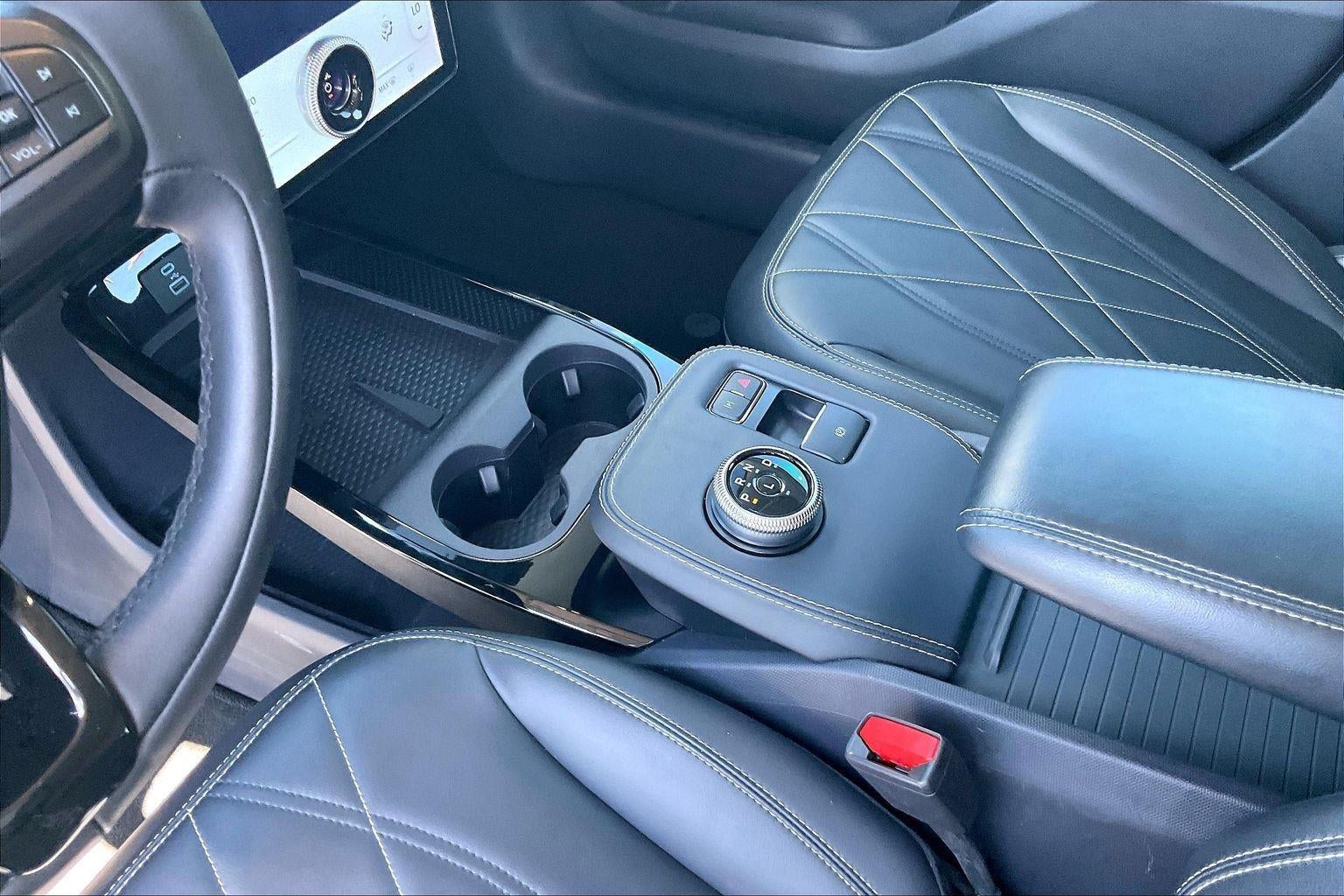 2022 Ford Mustang Mach-E Select
