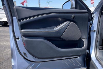 2022 Ford Mustang Mach-E Select