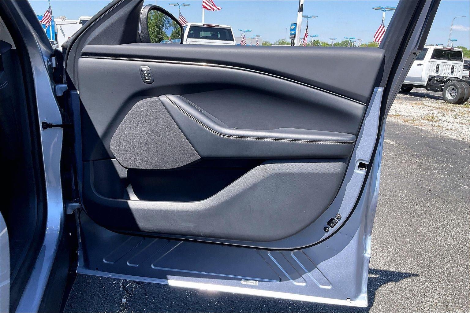 2022 Ford Mustang Mach-E Select