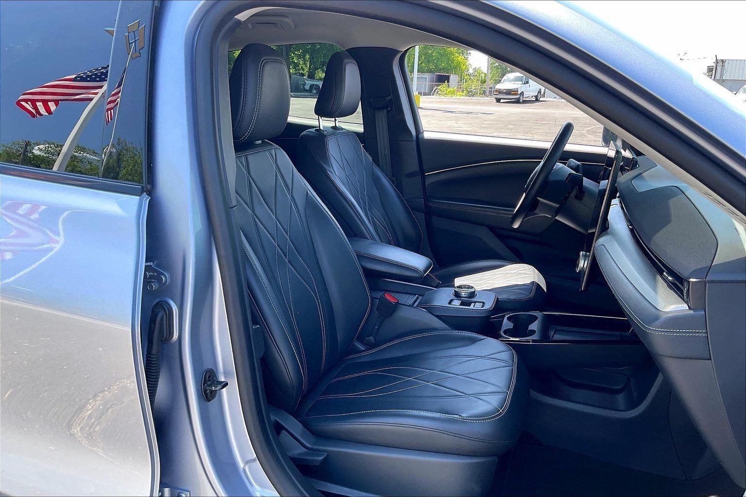 2022 Ford Mustang Mach-E Select