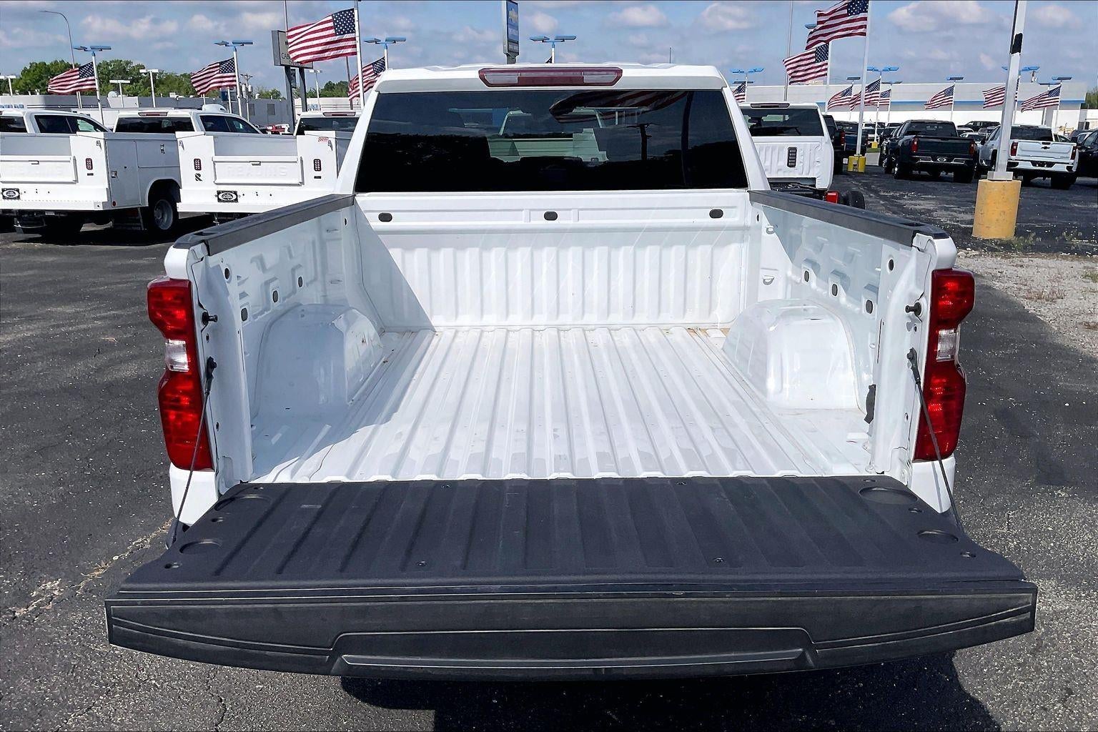 2023 Chevrolet Silverado 1500 LT (2FL)
