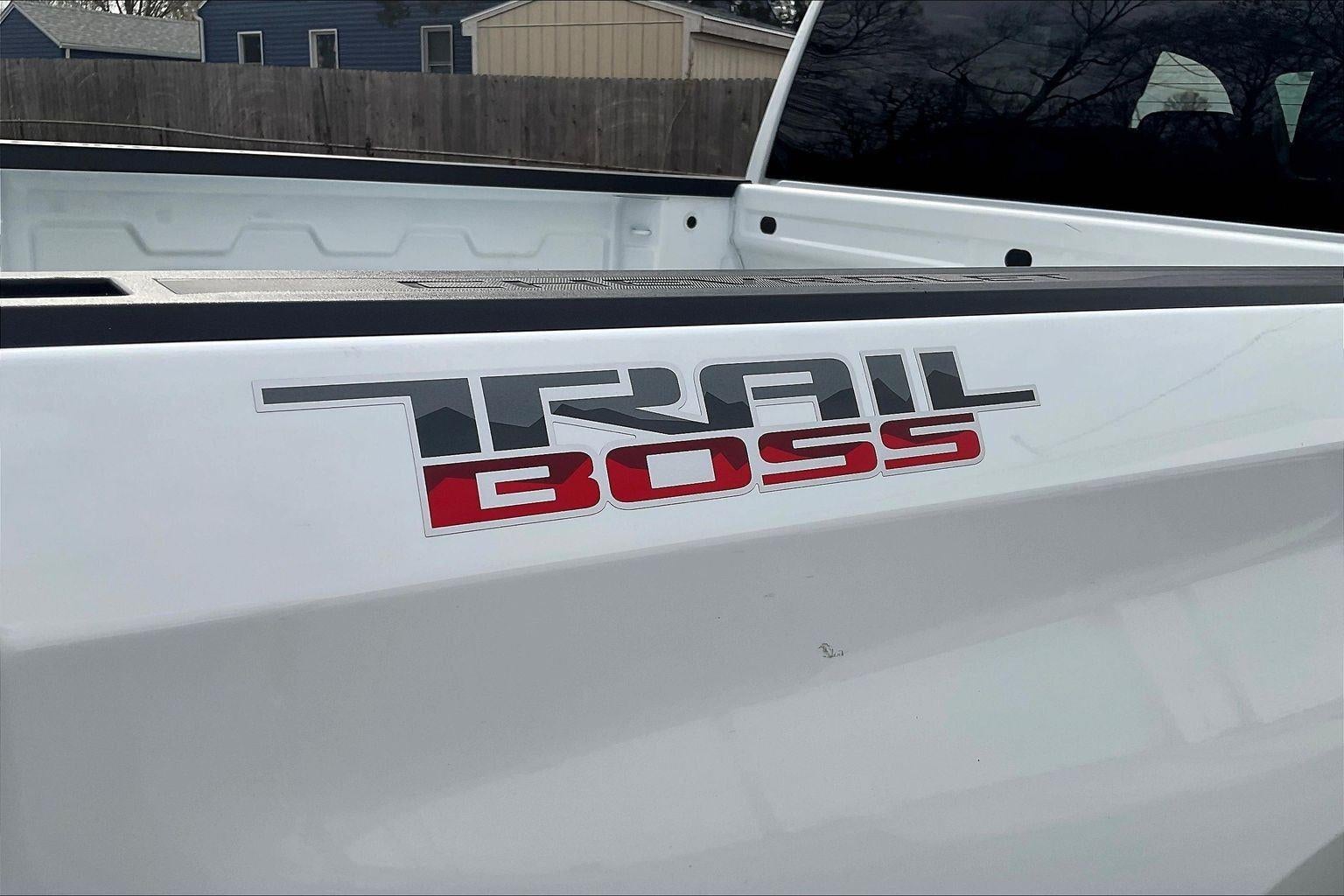 2023 Chevrolet Silverado 1500 Custom Trail Boss