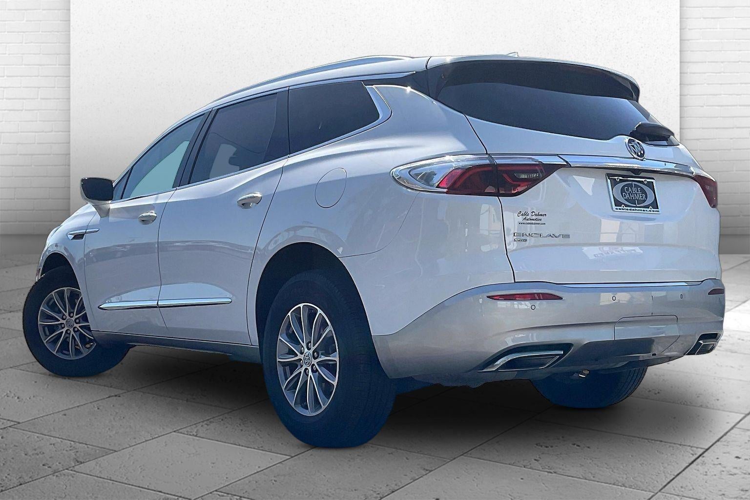 2023 Buick Enclave Essence