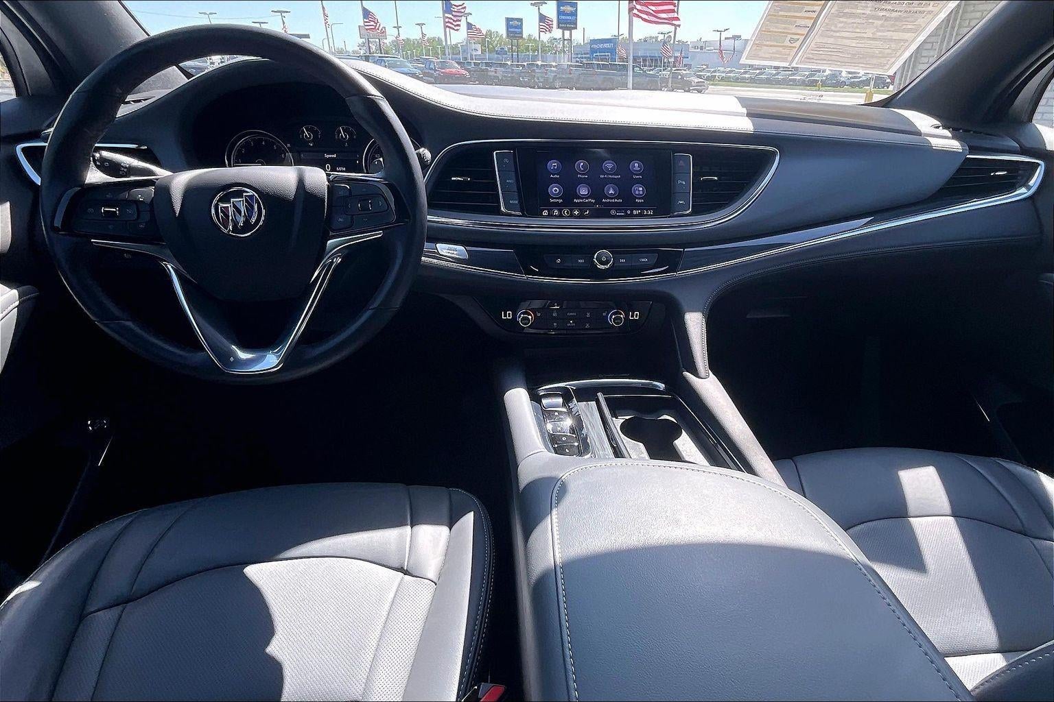 2023 Buick Enclave Essence