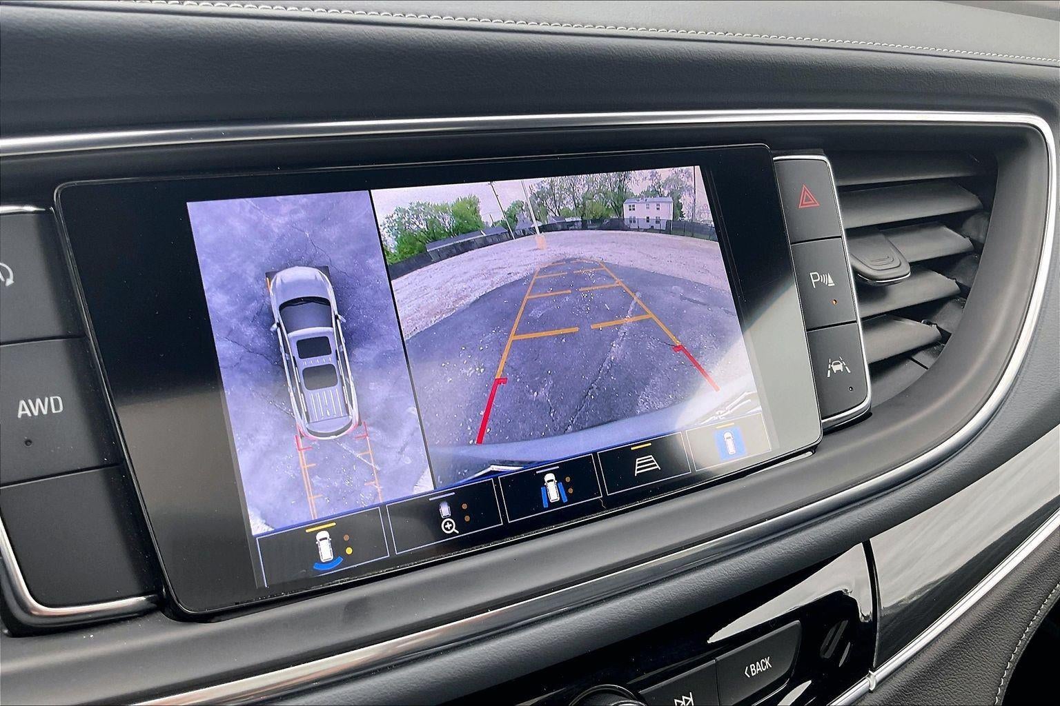 2023 Buick Enclave Essence