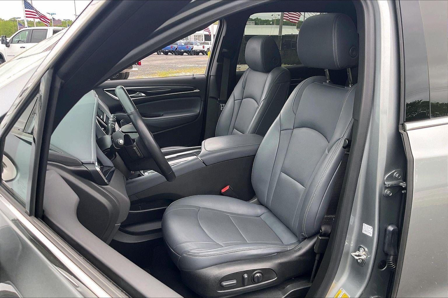 2023 Buick Enclave Essence