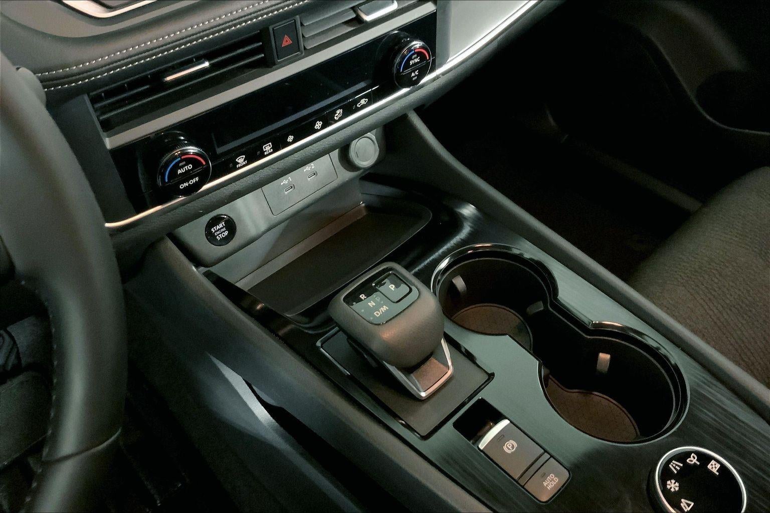 2025 Nissan Rogue SV