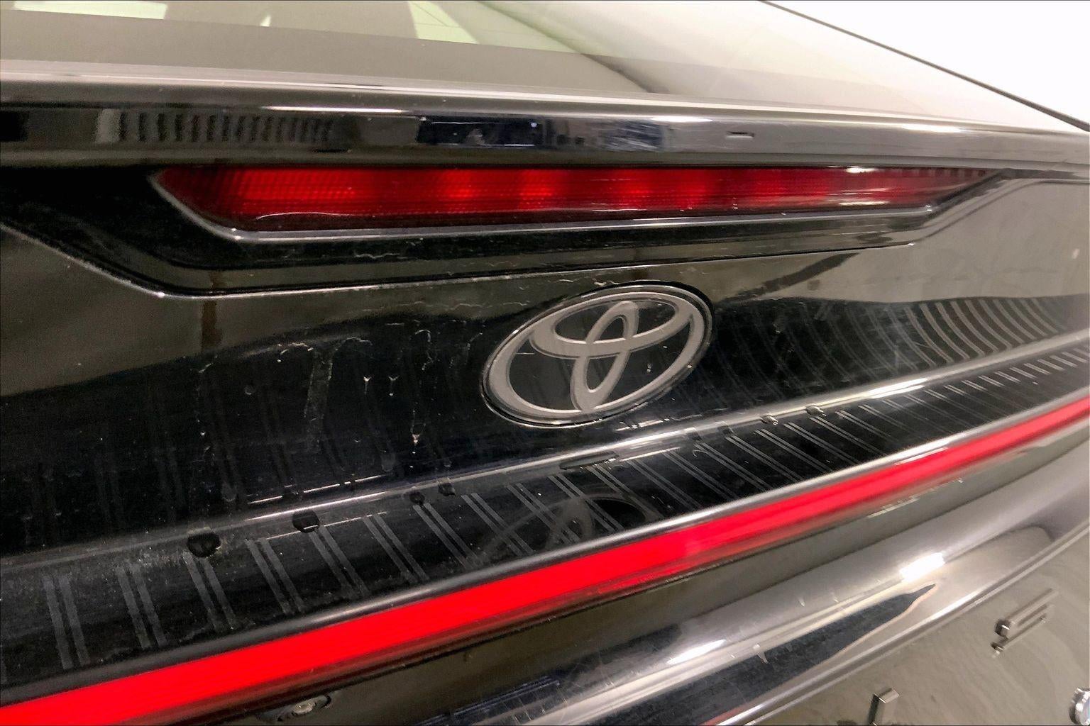 2025 Toyota Prius LE