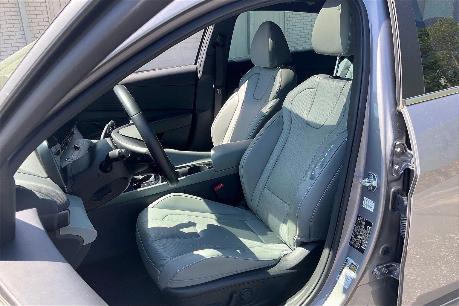 2025 Hyundai Elantra Hybrid Limited