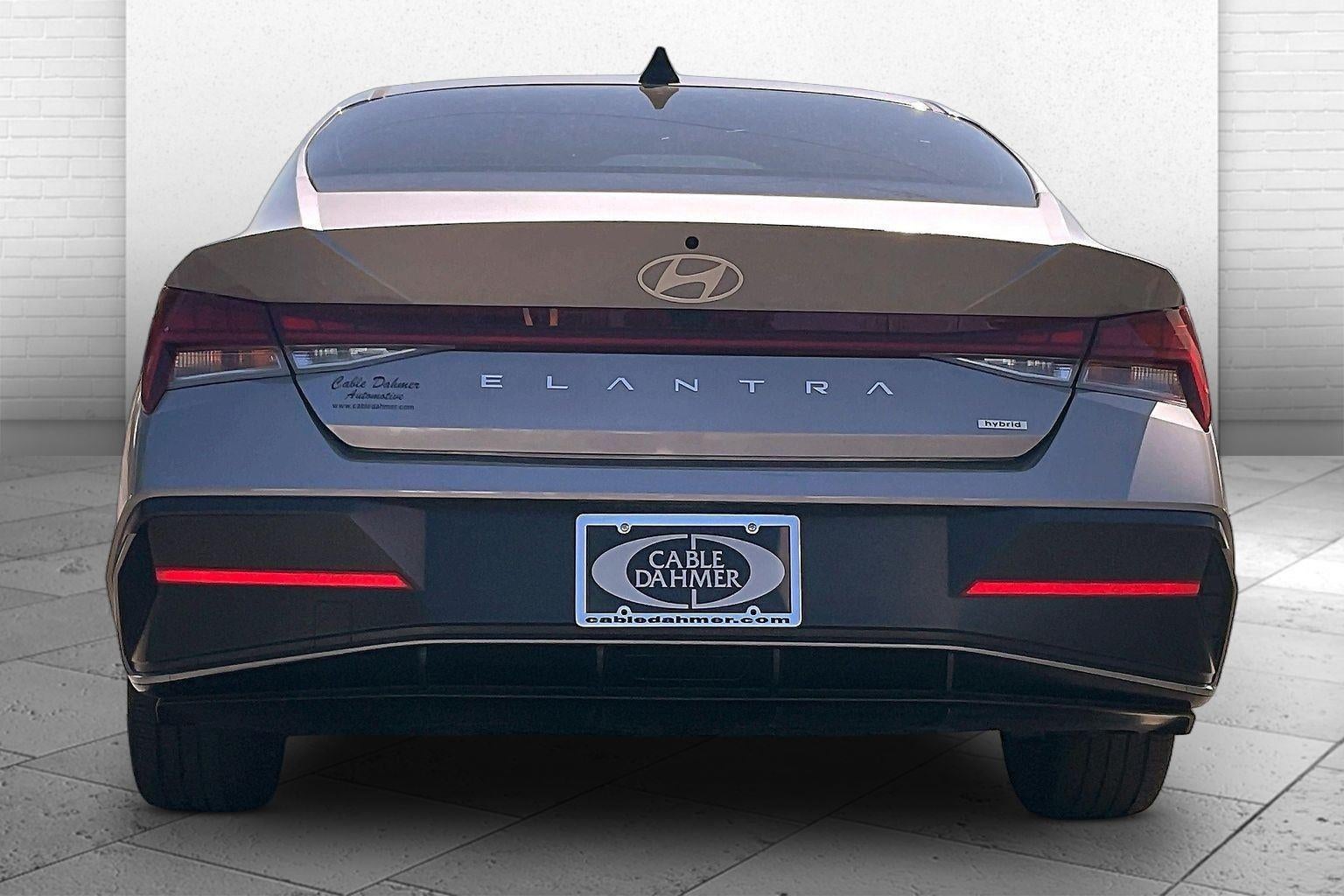 2025 Hyundai Elantra Hybrid Limited