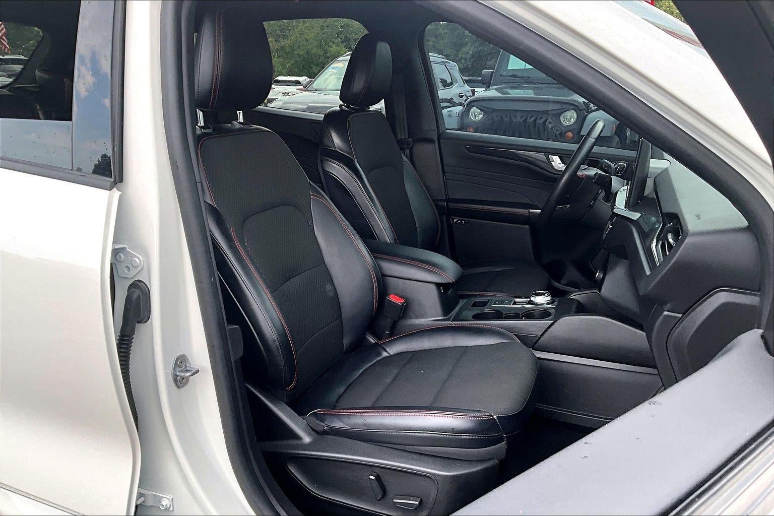2023 Ford Escape ST-Line Elite