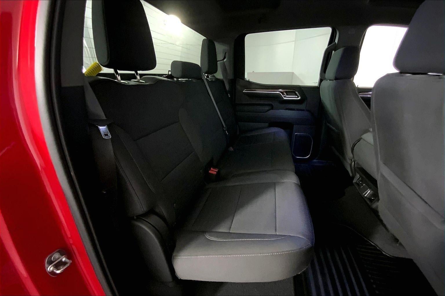 2022 Chevrolet Silverado 1500 LT (2FL)