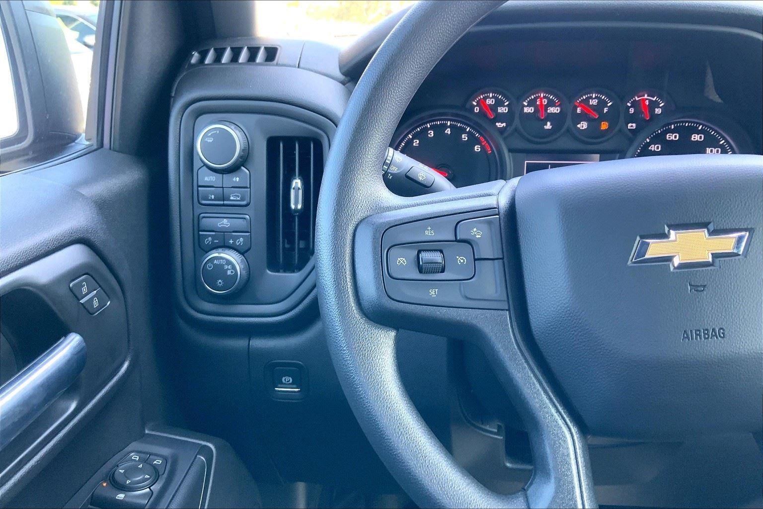 2025 Chevrolet Silverado 1500 Custom