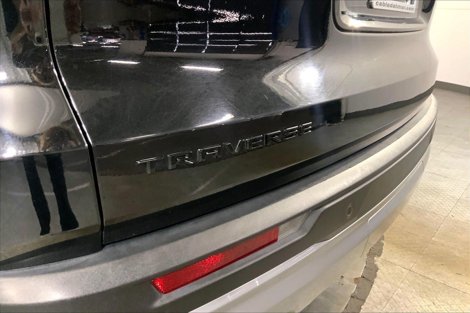 2024 Chevrolet Traverse LT