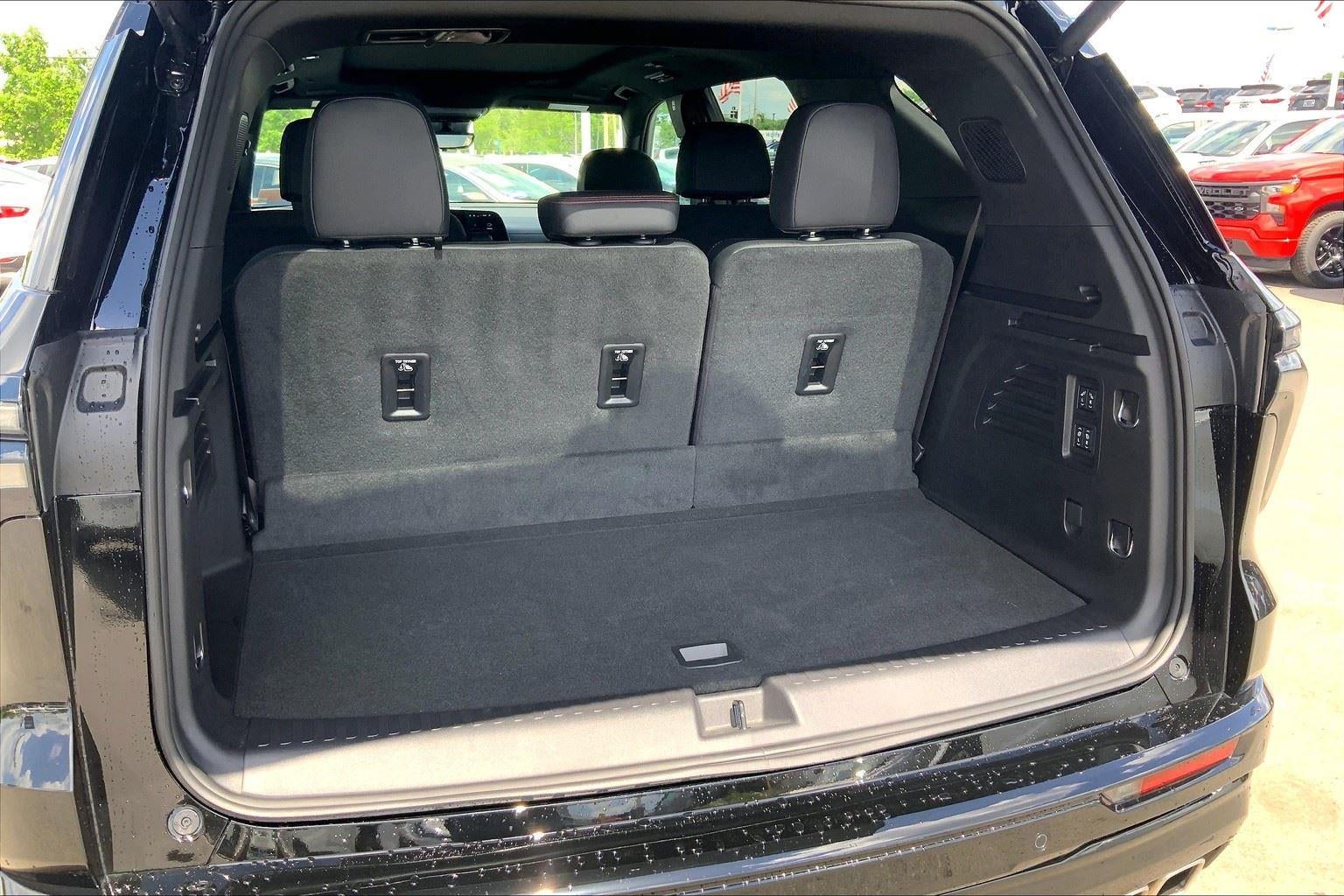 2025 Chevrolet Traverse RS