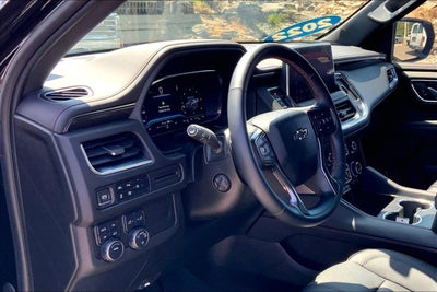 2023 Chevrolet Suburban RST