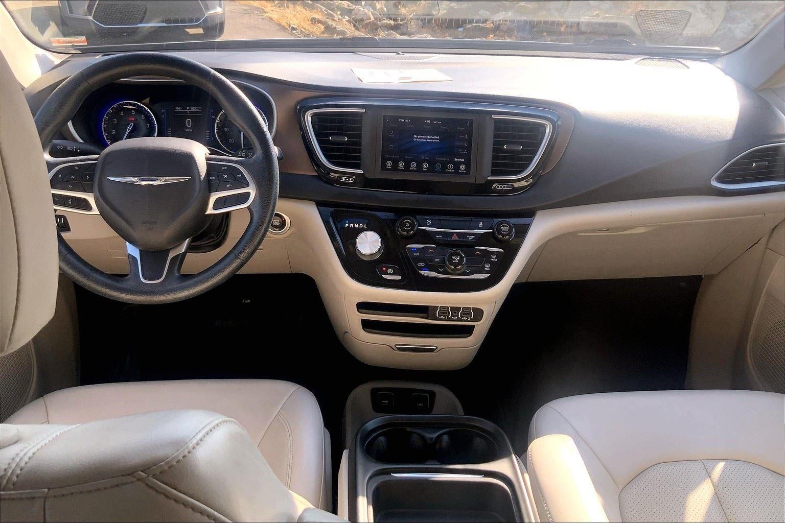 2021 Chrysler Voyager LXI