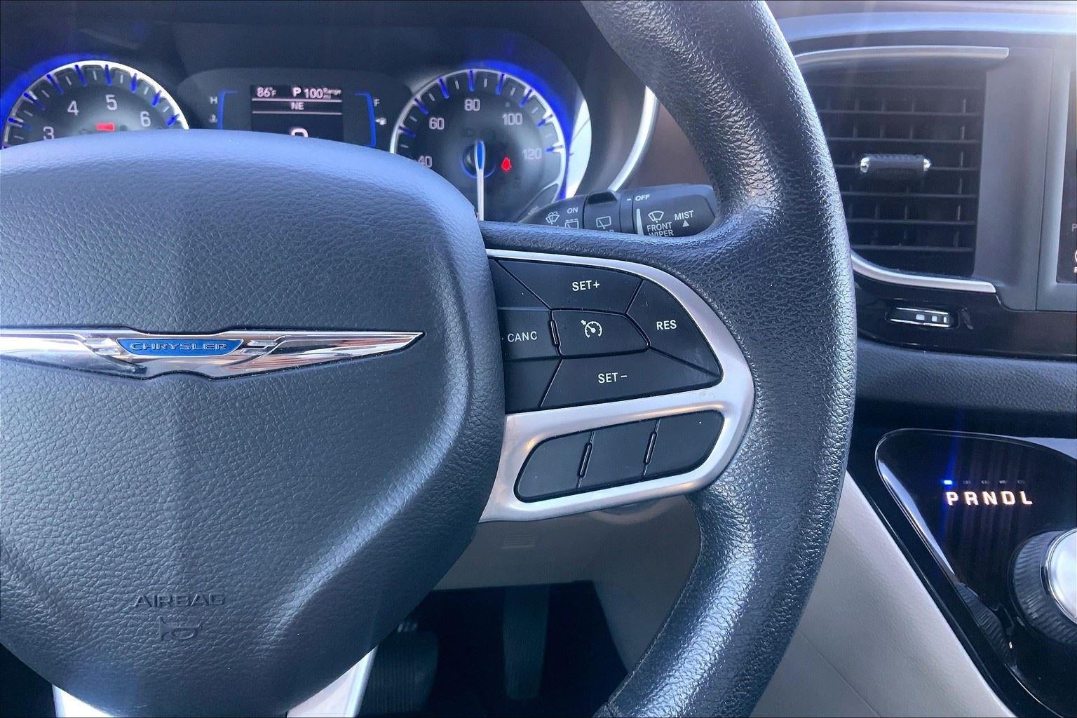 2021 Chrysler Voyager LXI