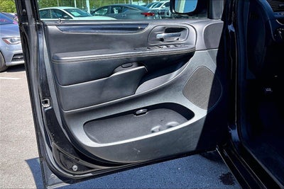 2017 Dodge Grand Caravan SE Plus