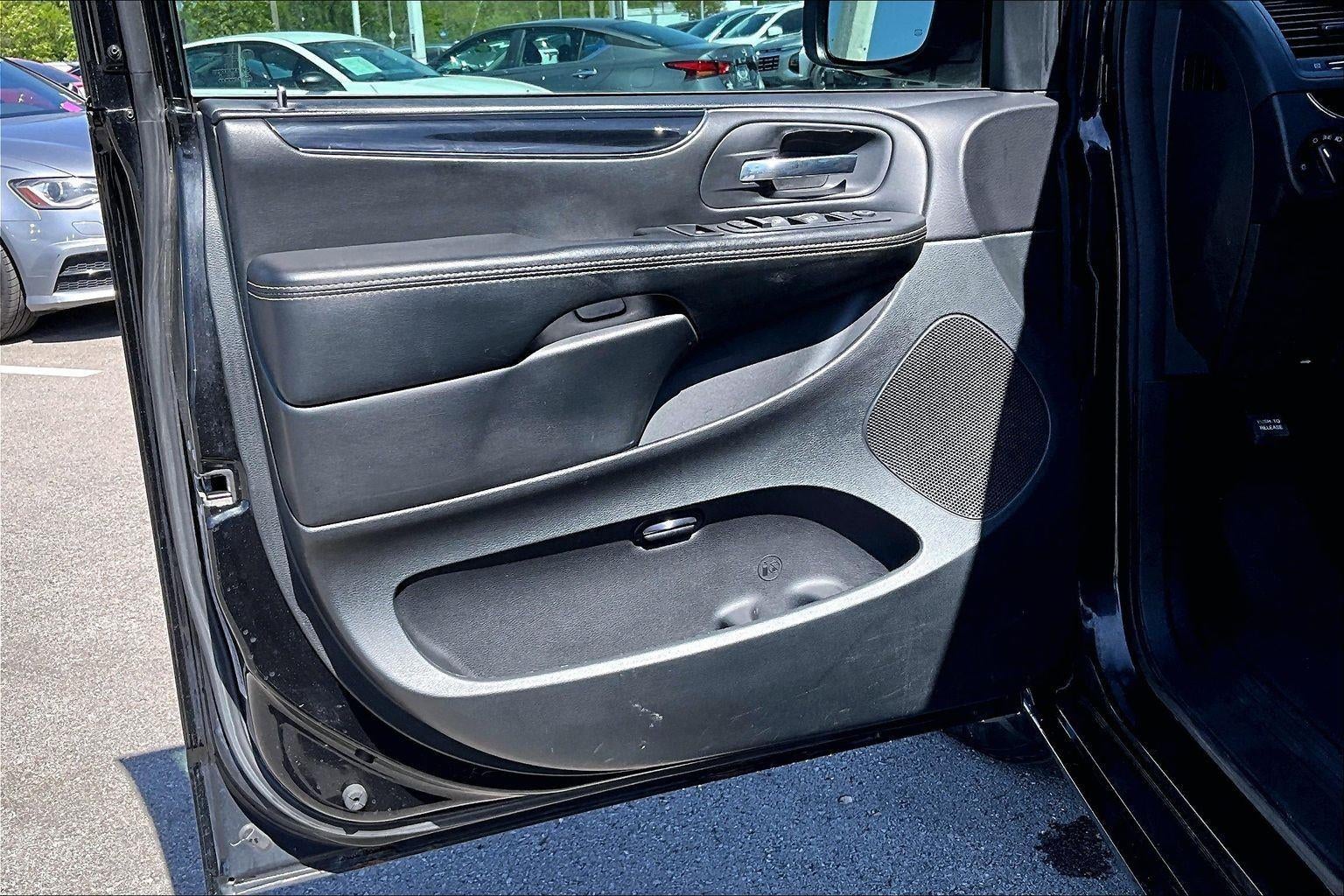 2017 Dodge Grand Caravan SE Plus