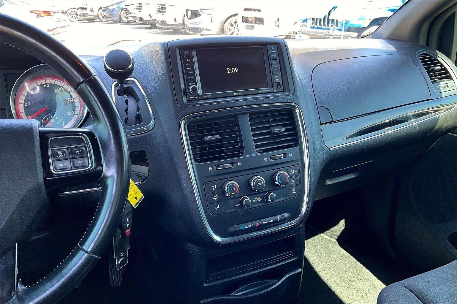 2017 Dodge Grand Caravan SE Plus