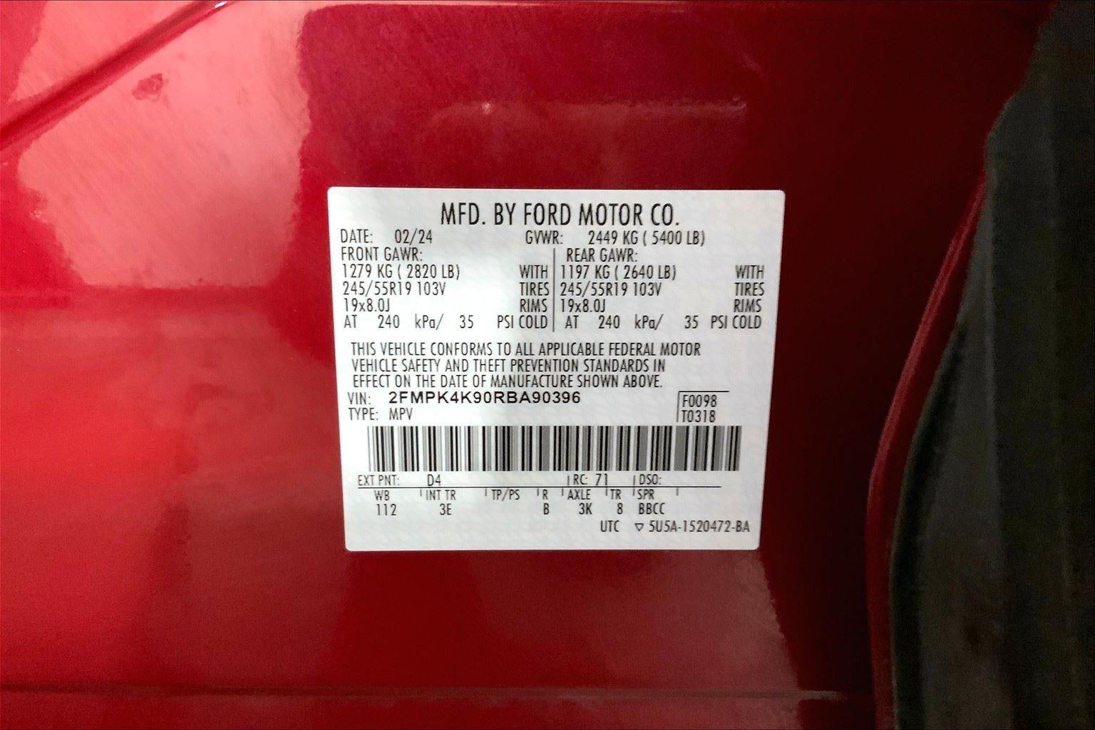 2024 Ford Edge Titanium