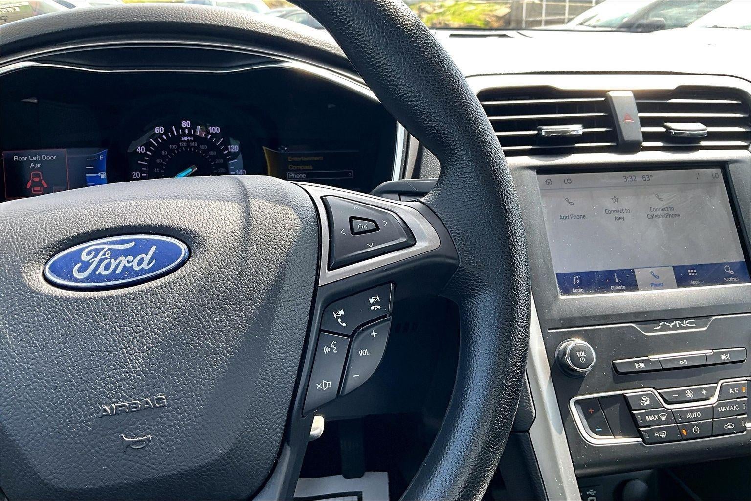 2020 Ford Fusion SE