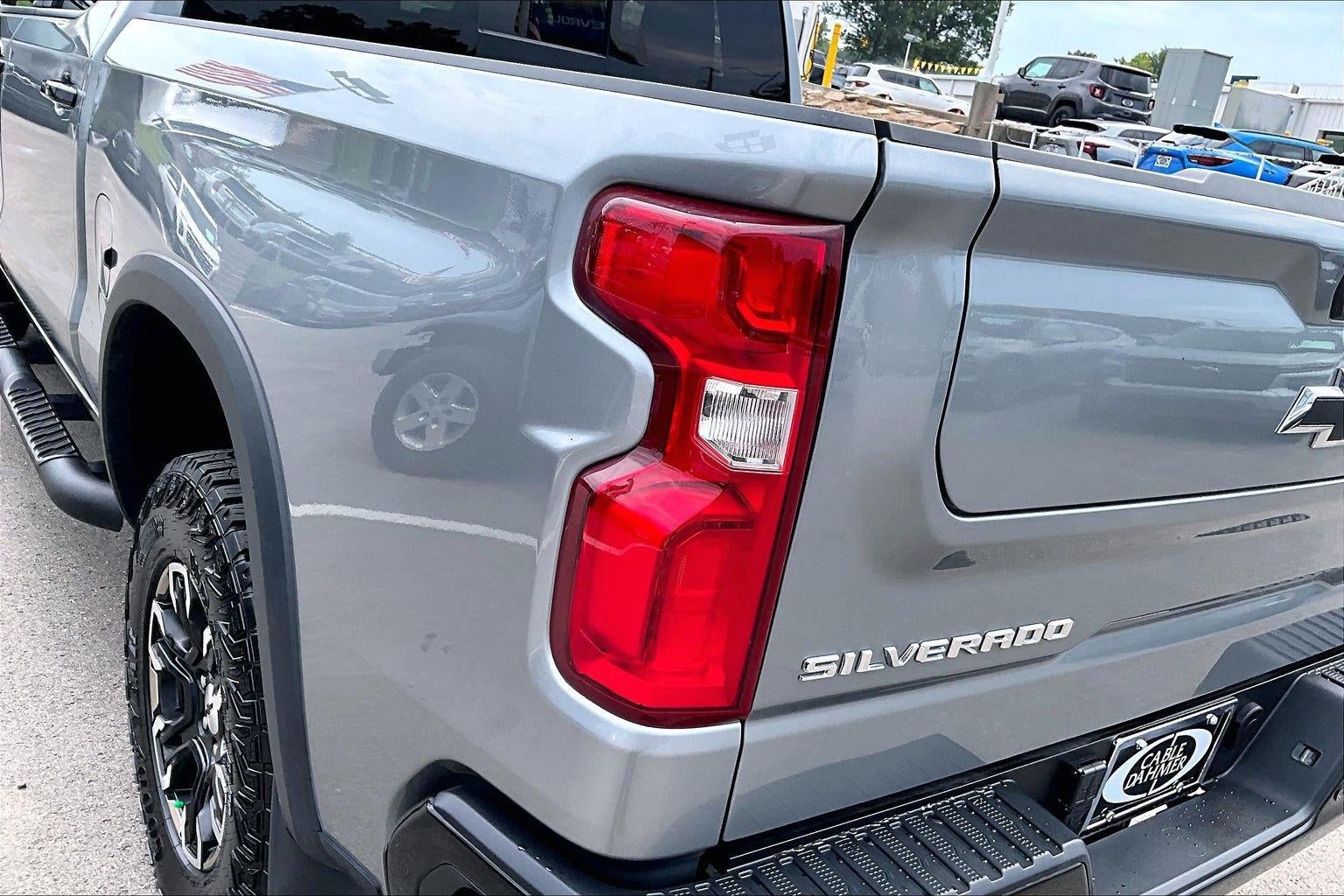 2023 Chevrolet Silverado 1500 ZR2
