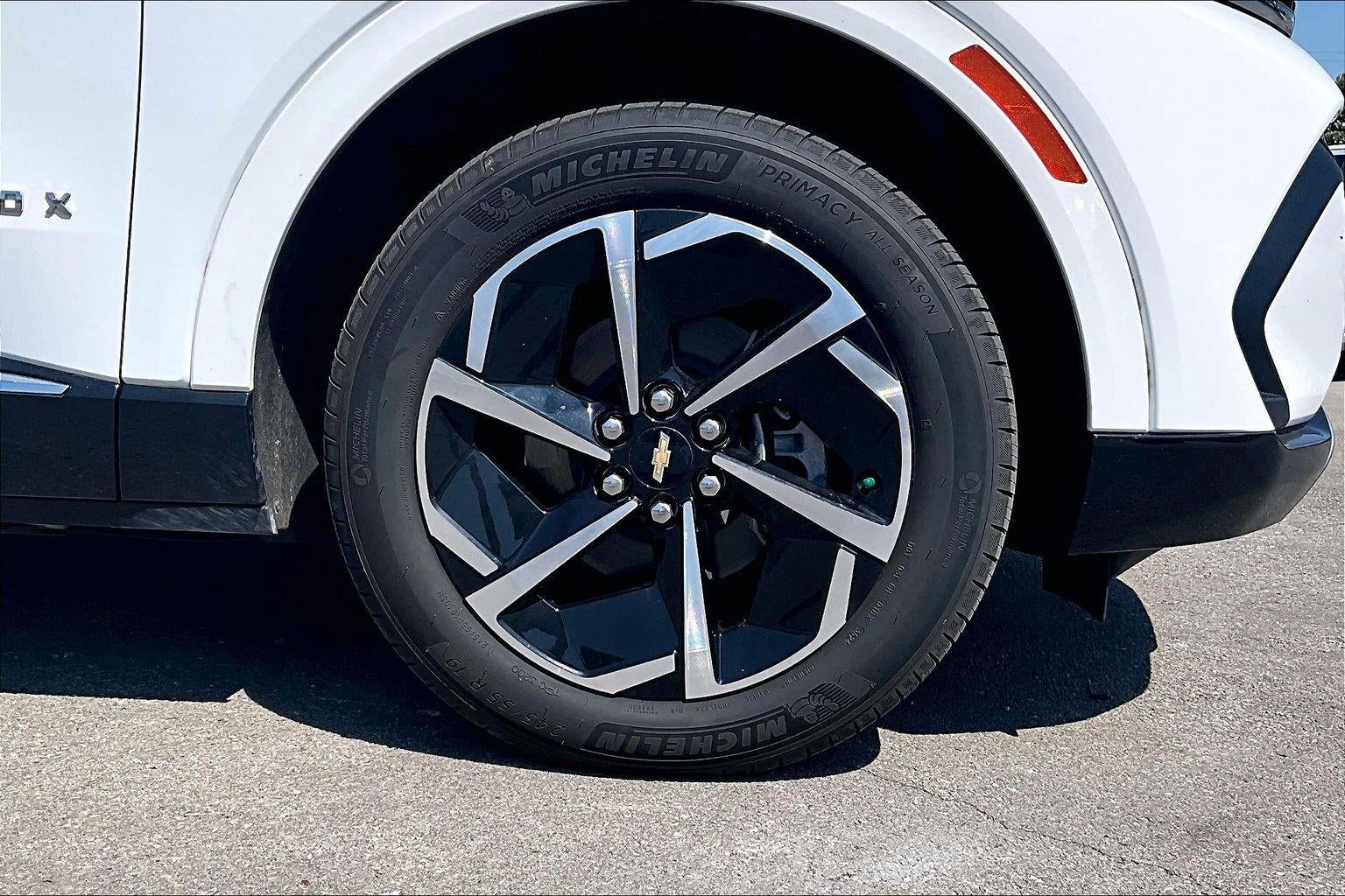 2025 Chevrolet Equinox EV LT