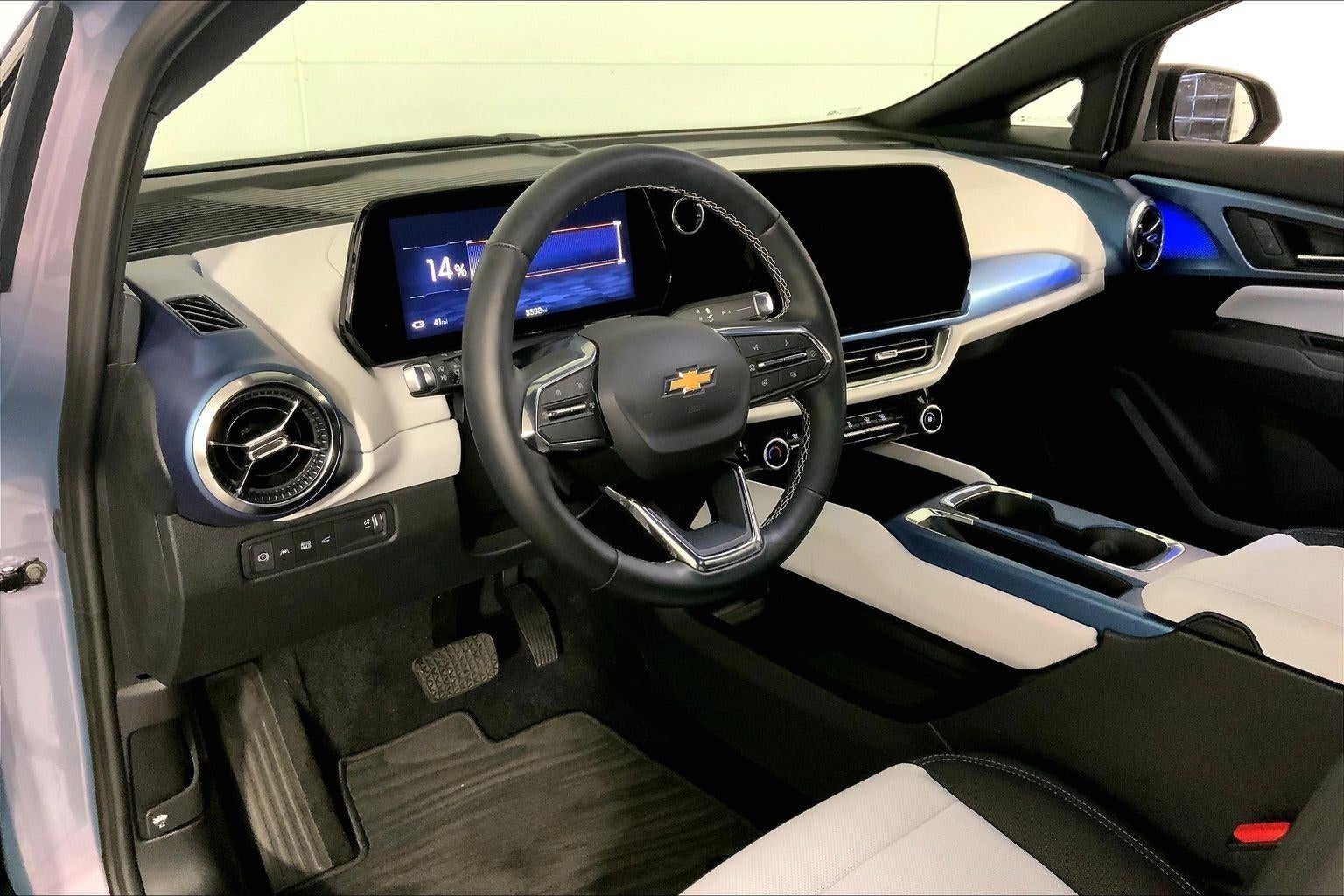 2025 Chevrolet Equinox EV LT