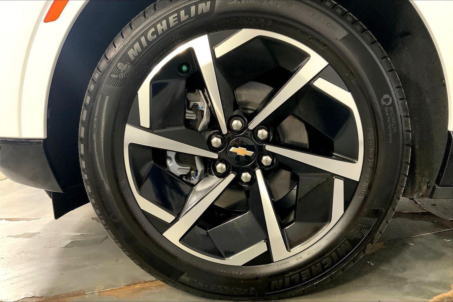 2025 Chevrolet Equinox EV LT