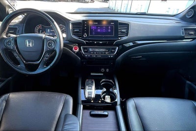 2022 Honda Ridgeline Black Edition