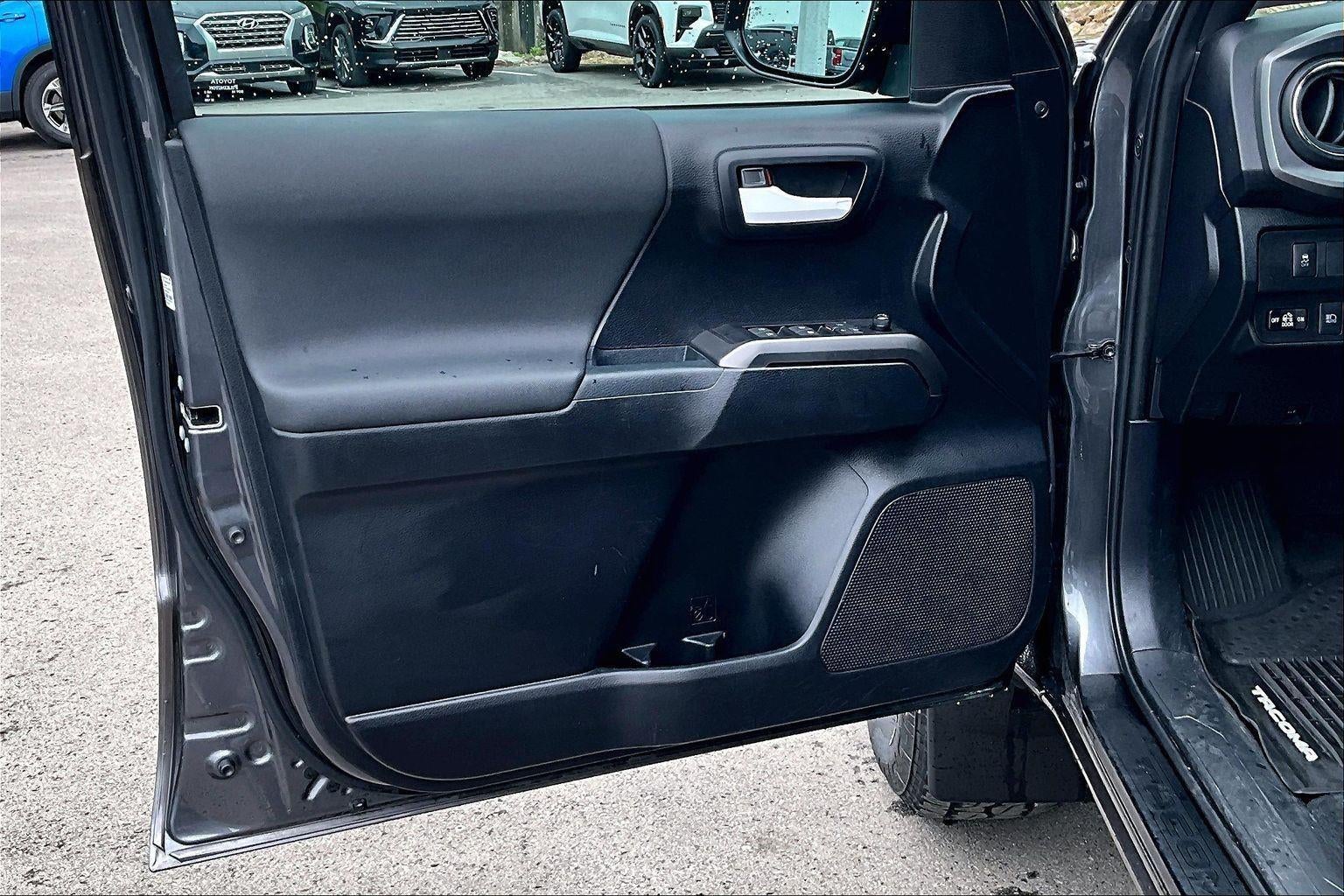 2021 Toyota Tacoma 4WD SR