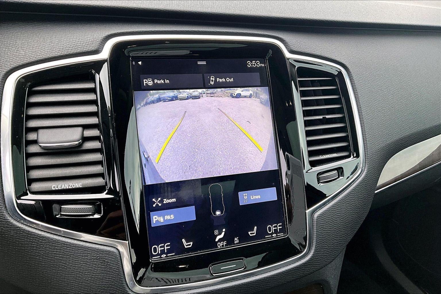 2016 Volvo XC90 T6 Momentum
