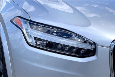 2019 Volvo XC90 Momentum