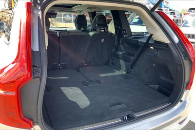 2019 Volvo XC90 Momentum