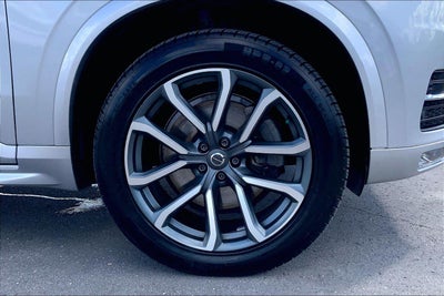 2019 Volvo XC90 Momentum