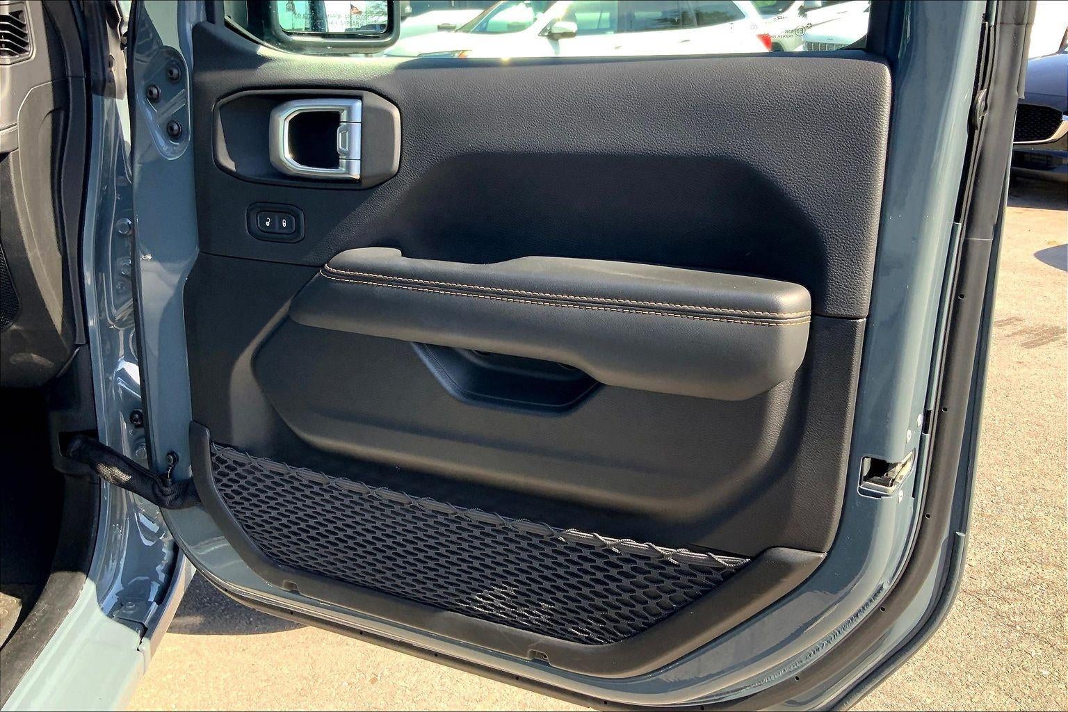 2024 Jeep Wrangler 4-Door Sahara 4x4