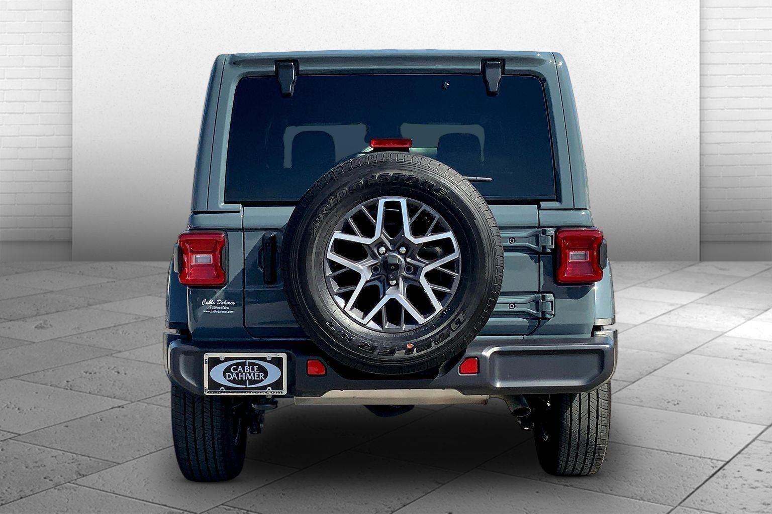 2024 Jeep Wrangler 4-Door Sahara 4x4