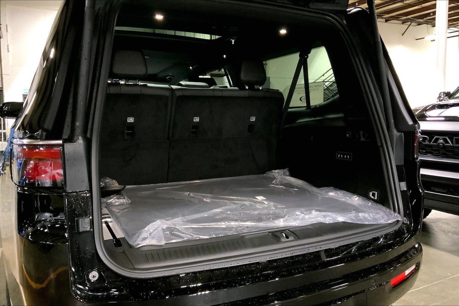 2025 Jeep Wagoneer L Super 4x4