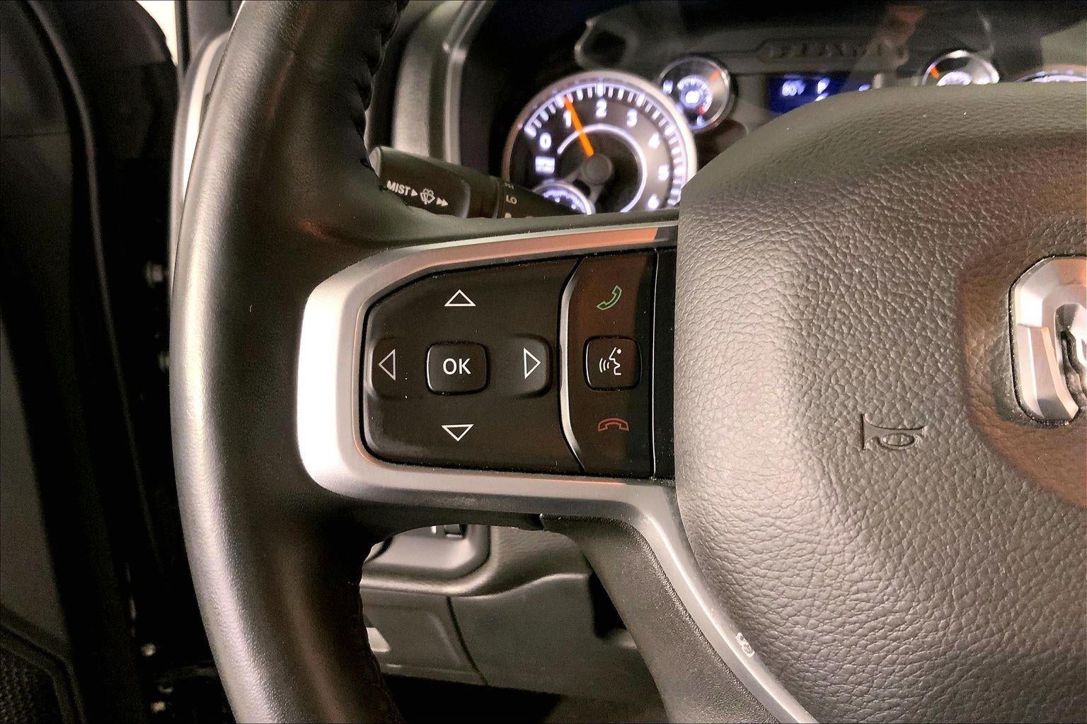 2022 RAM 1500 Big Horn Crew Cab 4x4 5'7' Box