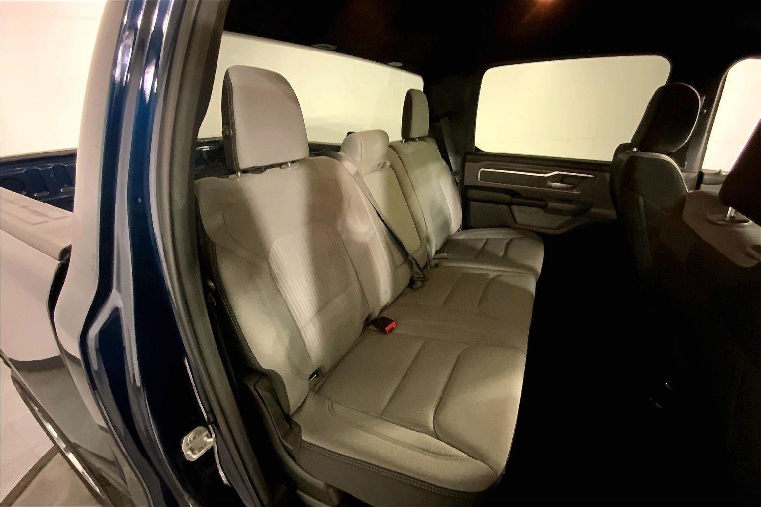 2022 RAM 1500 Big Horn Crew Cab 4x4 5'7' Box