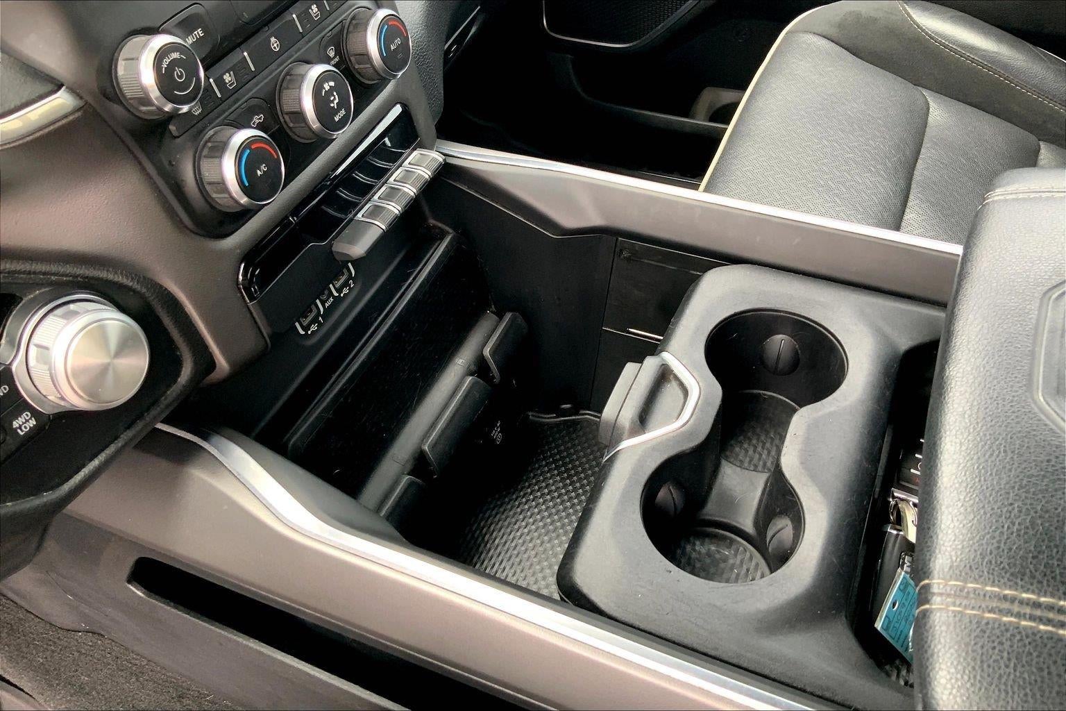 2020 RAM 1500 Laramie Crew Cab 4x4 5'7' Box