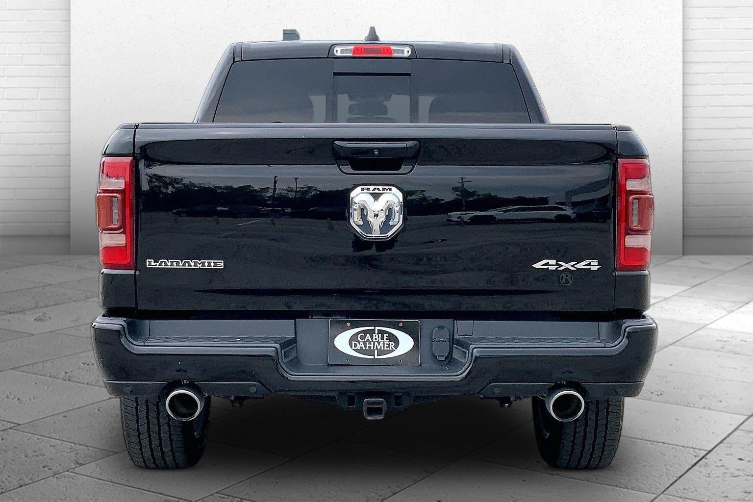 2020 RAM 1500 Laramie Crew Cab 4x4 5'7' Box