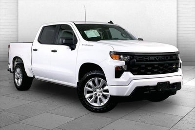 2022 Chevrolet Silverado 1500 4WD Crew Cab Short Bed Custom