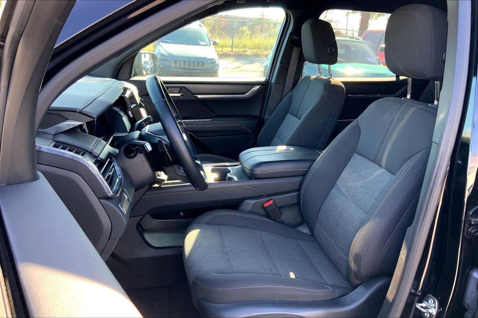 2025 GMC Acadia AWD Elevation