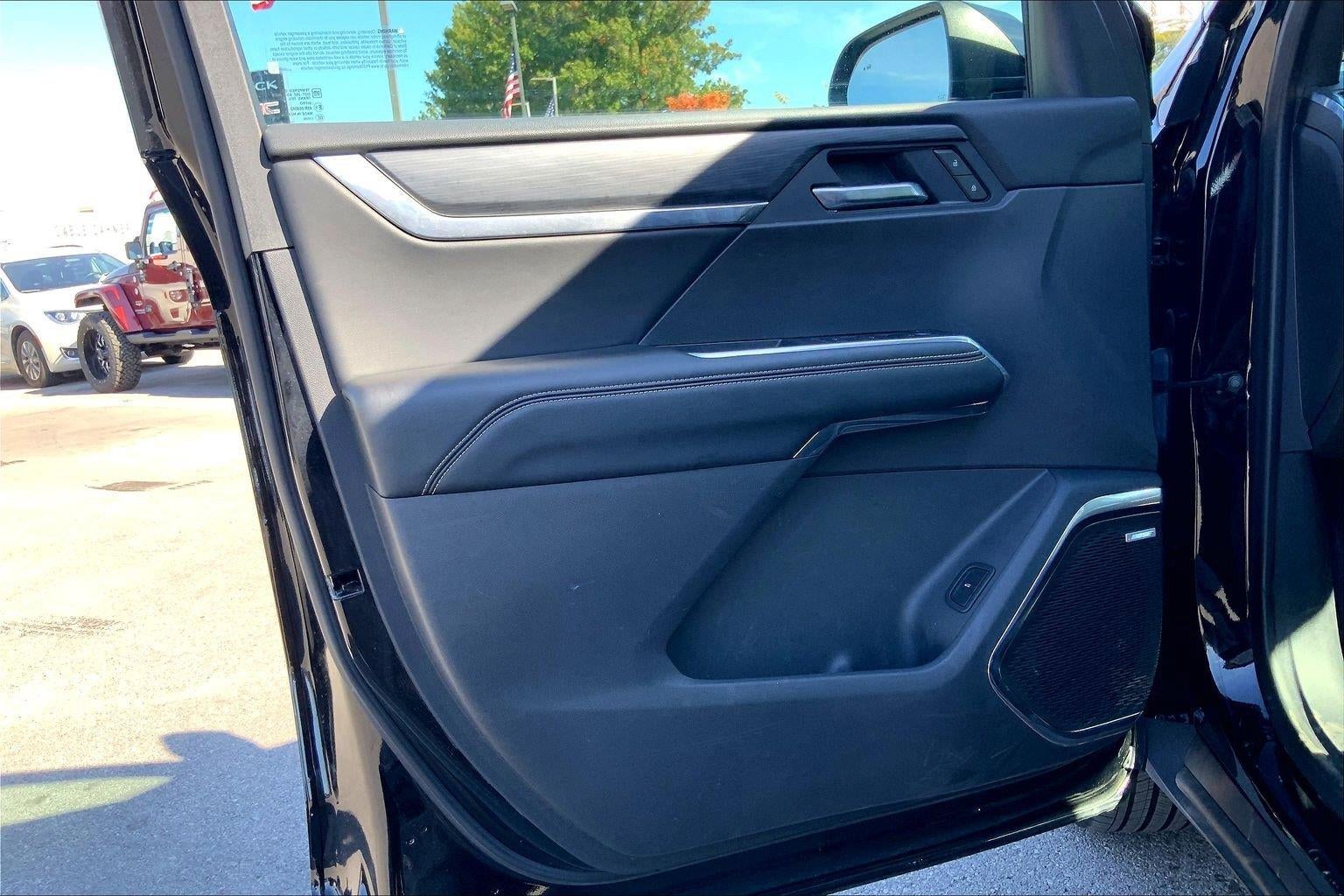 2025 GMC Acadia AWD Elevation