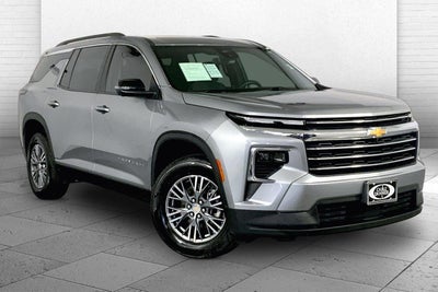 2024 Chevrolet Traverse AWD LT
