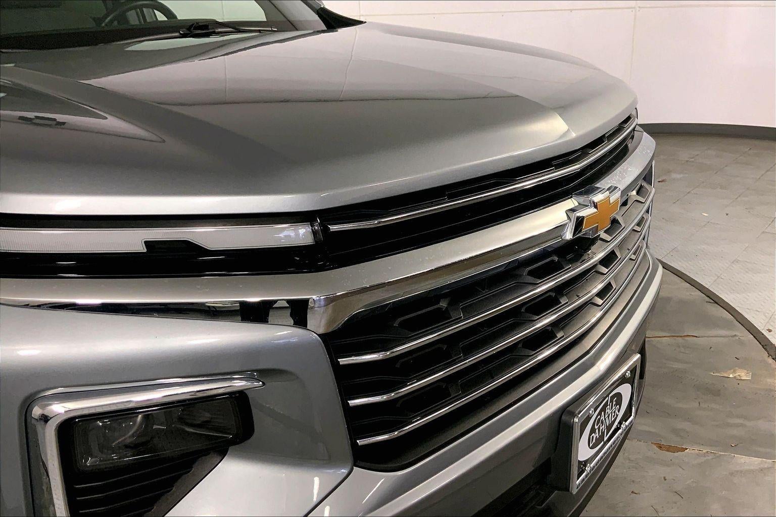 2024 Chevrolet Traverse AWD LT