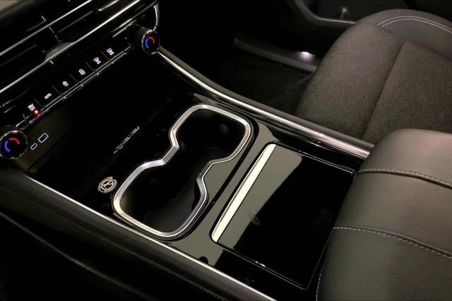 2024 Chevrolet Traverse AWD LT